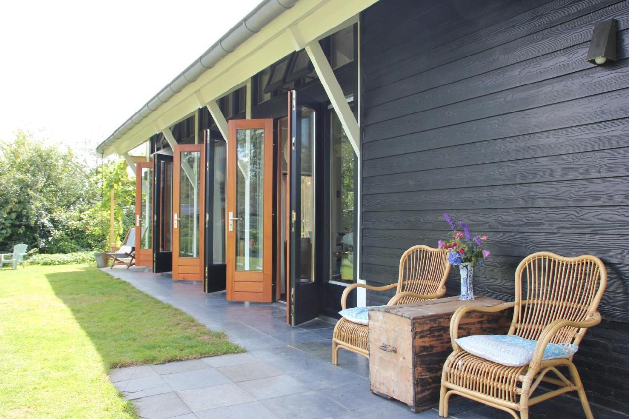 Familiehuis De Betuwe Met Prive Kunstgras Tennisbaan En Sauna Villa Erichem Eksteriør billede